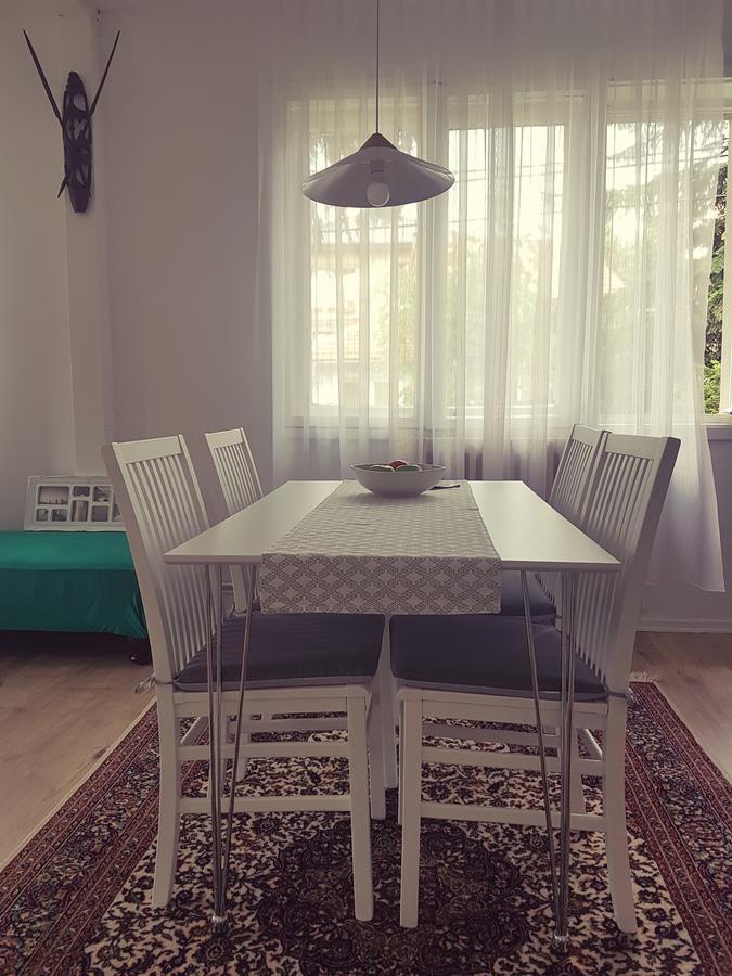 Cosy And Chic... Parking Included Apartment Sarajevo Exterior photo